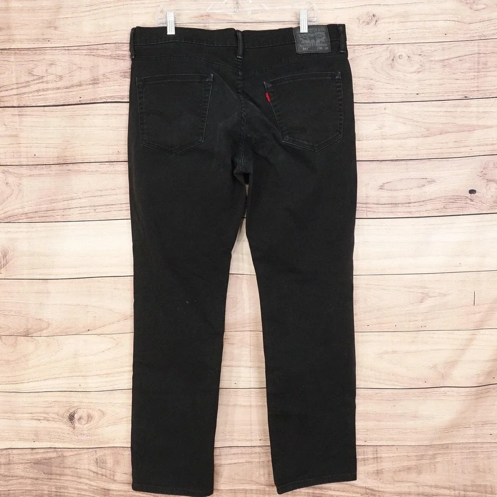 Levis levis 541